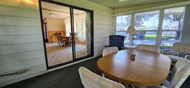 Furnished, spacious 2 bedroom 2 bath home in 55 + Resort style on Zephyrhills Municipal Golf Course in Florida - for sale on GolfHomes.com, golf home, golf lot