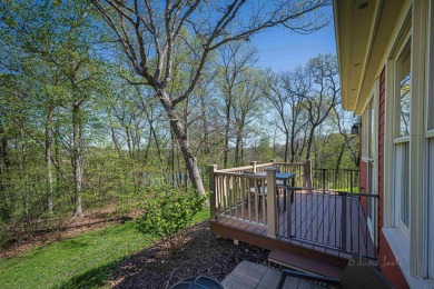 Absolutely gorgeous 2 bedroom, 1 bath Settlement Home with on Eagle Ridge Inn and Resort in Illinois - for sale on GolfHomes.com, golf home, golf lot