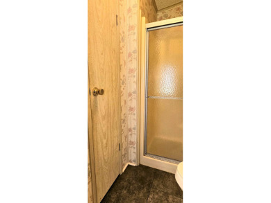 Furnished, spacious 2 bedroom 2 bath home in 55 + Resort style on Zephyrhills Municipal Golf Course in Florida - for sale on GolfHomes.com, golf home, golf lot