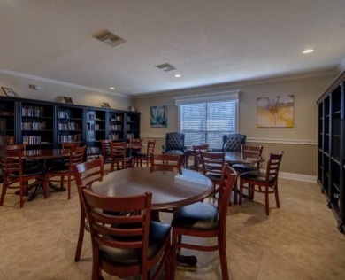 Furnished, spacious 2 bedroom 2 bath home in 55 + Resort style on Zephyrhills Municipal Golf Course in Florida - for sale on GolfHomes.com, golf home, golf lot