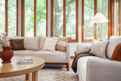 Stunning and spacious home on over an acre in Olentangy Schools on Glen Ross Golf Club in Ohio - for sale on GolfHomes.com, golf home, golf lot