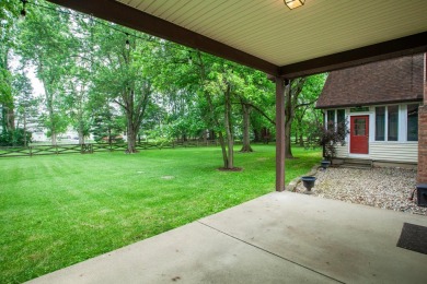 Stunning and spacious home on over an acre in Olentangy Schools on Glen Ross Golf Club in Ohio - for sale on GolfHomes.com, golf home, golf lot