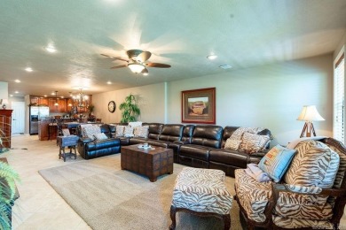 Welcome to your escape at the Lakewood Hills Condo. This unit on Indian Hills Country Club in Arkansas - for sale on GolfHomes.com, golf home, golf lot