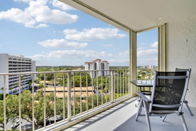 Welcome to one of North Palm Beach's premiere condo buildings on North Palm Beach Country Club in Florida - for sale on GolfHomes.com, golf home, golf lot