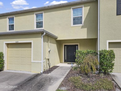 Practically brand new 3 bed 2 1/2 bathroom townhome move-in on Riviera Country Club in Florida - for sale on GolfHomes.com, golf home, golf lot