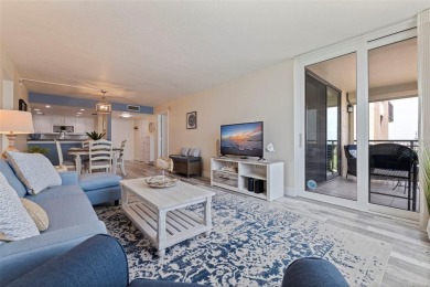 Back on the market with a NEW PRICE, A NEW LOOK AND A BEAUTIFUL on Isla Del Sol Yacht and Country Club in Florida - for sale on GolfHomes.com, golf home, golf lot