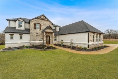 Calling all golfers!!!! Come play a round of golf right outside on Sugar Tree Golf and Country Club in Texas - for sale on GolfHomes.com, golf home, golf lot