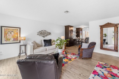 Welcome to Your Dream Home in Clearbrook's 55+ Community! This on Rossmoor Golf Club in New Jersey - for sale on GolfHomes.com, golf home, golf lot