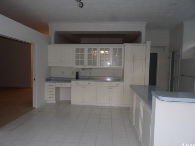 Spacious 3 bedroom, 2 bath home in Southcreek.  Built in 1993 on Myrtle Beach National Golf Course in South Carolina - for sale on GolfHomes.com, golf home, golf lot