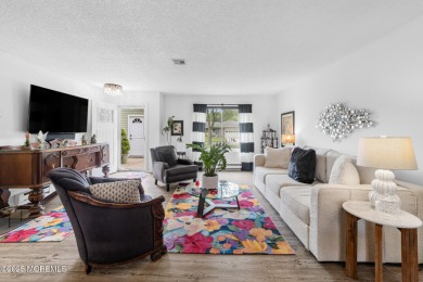 Welcome to Your Dream Home in Clearbrook's 55+ Community! This on Rossmoor Golf Club in New Jersey - for sale on GolfHomes.com, golf home, golf lot
