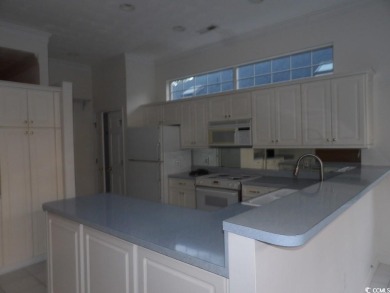 Spacious 3 bedroom, 2 bath home in Southcreek.  Built in 1993 on Myrtle Beach National Golf Course in South Carolina - for sale on GolfHomes.com, golf home, golf lot