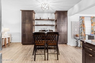 Welcome to Your Dream Home in Clearbrook's 55+ Community! This on Rossmoor Golf Club in New Jersey - for sale on GolfHomes.com, golf home, golf lot