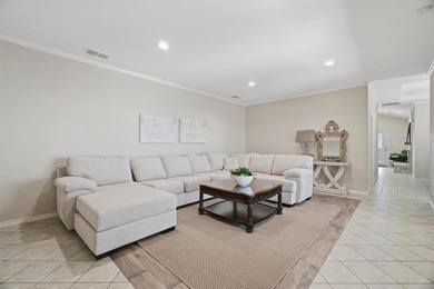 Newly updated Tamarisk gem in Fairway Oaks! This spacious on Abilene Country Club - South Course in Texas - for sale on GolfHomes.com, golf home, golf lot