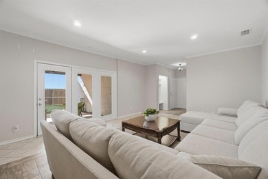 Newly updated Tamarisk gem in Fairway Oaks! This spacious on Abilene Country Club - South Course in Texas - for sale on GolfHomes.com, golf home, golf lot