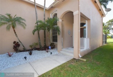 2017 NEWER ROOF, NEWER A.C.  SYSTEM, SELLERS ARE MOVING AND HAVE on Bonaventure Country Club in Florida - for sale on GolfHomes.com, golf home, golf lot