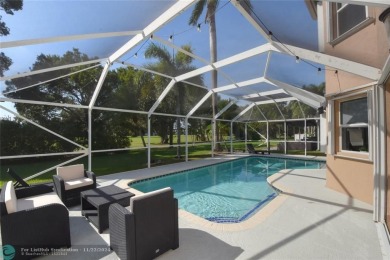 2017 NEWER ROOF, NEWER A.C.  SYSTEM, SELLERS ARE MOVING AND HAVE on Bonaventure Country Club in Florida - for sale on GolfHomes.com, golf home, golf lot