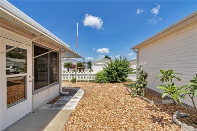 Welcome to this charming 2-bedroom, 2-bathroom home located in on The Links of Spruce Creek in Florida - for sale on GolfHomes.com, golf home, golf lot