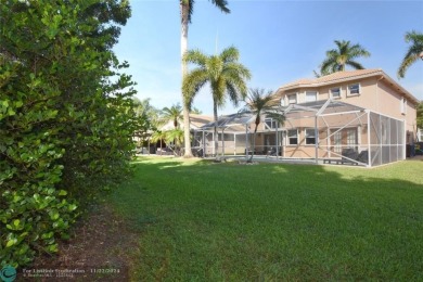 2017 NEWER ROOF, NEWER A.C.  SYSTEM, SELLERS ARE MOVING AND HAVE on Bonaventure Country Club in Florida - for sale on GolfHomes.com, golf home, golf lot