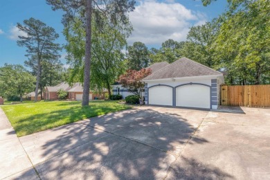 Don't Miss out on this Beautiful - one Level Home in a Very on Pleasant Valley Country Club in Arkansas - for sale on GolfHomes.com, golf home, golf lot