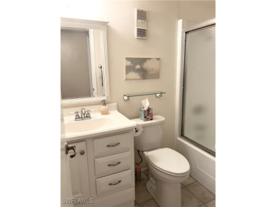 Welcome to this beautifully updated 2-bedroom, 2-bathroom on Seven Lakes Golf and Tennis Community in Florida - for sale on GolfHomes.com, golf home, golf lot