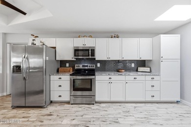 Welcome To The D301 Gemini Twin Home, Gracefully Positioned On A on Sun City-Willow Creek / Willow Brook  in Arizona - for sale on GolfHomes.com, golf home, golf lot