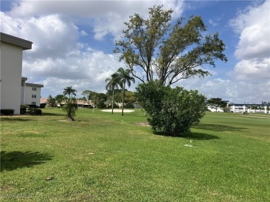 Welcome to this beautifully updated 2-bedroom, 2-bathroom on Seven Lakes Golf and Tennis Community in Florida - for sale on GolfHomes.com, golf home, golf lot