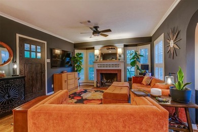 Beneath a lush canopy of old oaks, 1930 Marydale Dr feels like a on Stevens Park Golf Course in Texas - for sale on GolfHomes.com, golf home, golf lot