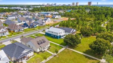 Relax and unwind while watching sunsets from your charming front on Holiday Golf Club in Florida - for sale on GolfHomes.com, golf home, golf lot