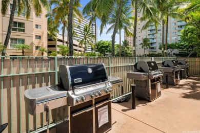 Convenient central location with magnificent mountain and golf on Honolulu Country Club in Hawaii - for sale on GolfHomes.com, golf home, golf lot