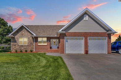 This exceptional custom built home is located in the desired on Turkey Creek Golf Course in Kansas - for sale on GolfHomes.com, golf home, golf lot