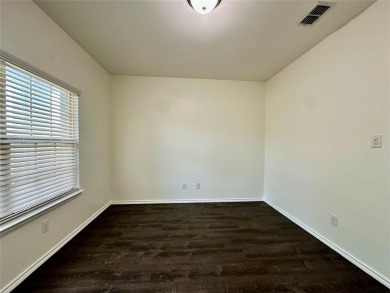 OWNER ASSISTED PURCHASE: Easy-to-qualify program--no banks or on The Golf Club At Champions Circle in Texas - for sale on GolfHomes.com, golf home, golf lot