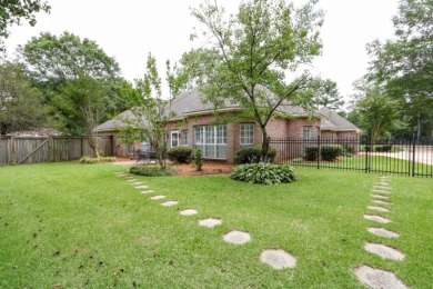 This charming home offers a comfortable, one story layout on Tupelo Country Club in Mississippi - for sale on GolfHomes.com, golf home, golf lot