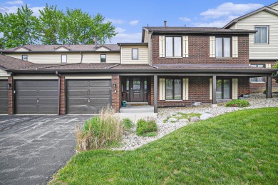 Gorgeous and well maintained 2, 1.75 Bath is now on the market! on Lakes of the Four Seasons Country Club in Indiana - for sale on GolfHomes.com, golf home, golf lot