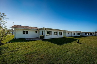 One or more photo(s) has been virtually staged. Welcome to this on Mainlands Golf Club in Florida - for sale on GolfHomes.com, golf home, golf lot
