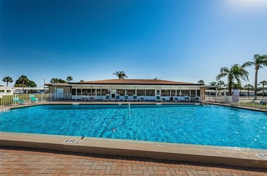 One or more photo(s) has been virtually staged. Welcome to this on Mainlands Golf Club in Florida - for sale on GolfHomes.com, golf home, golf lot