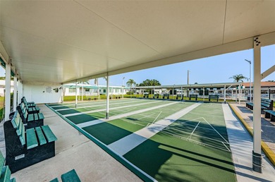 One or more photo(s) has been virtually staged. Welcome to this on Mainlands Golf Club in Florida - for sale on GolfHomes.com, golf home, golf lot