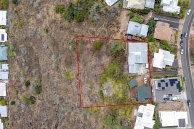 Conveniently located just a few blocks up Wilhelmina Rise, this on  in Hawaii - for sale on GolfHomes.com, golf home, golf lot