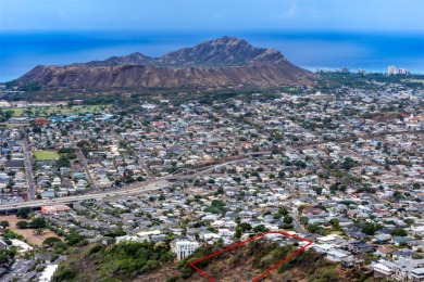 Conveniently located just a few blocks up Wilhelmina Rise, this on  in Hawaii - for sale on GolfHomes.com, golf home, golf lot