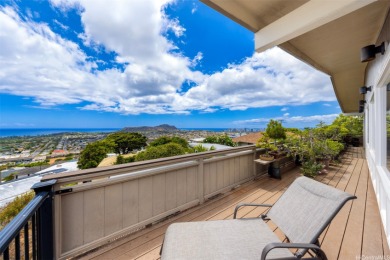 Conveniently located just a few blocks up Wilhelmina Rise, this on  in Hawaii - for sale on GolfHomes.com, golf home, golf lot