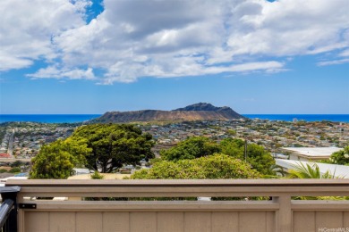 Conveniently located just a few blocks up Wilhelmina Rise, this on  in Hawaii - for sale on GolfHomes.com, golf home, golf lot