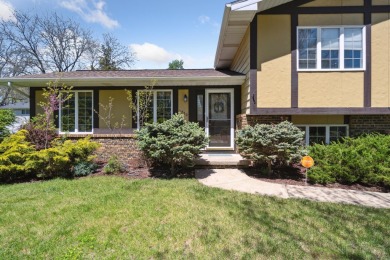 Stunning Tri-Level Home in Sought-After Golf View Hills! on Country Club of Jackson in Michigan - for sale on GolfHomes.com, golf home, golf lot