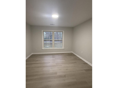 TOTALLY RENOVATED, ALL NEW KITCHEN, FRESH PAINT, NEW FLOORING on The Links At Lakewood in South Carolina - for sale on GolfHomes.com, golf home, golf lot