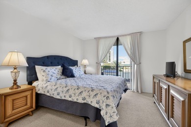 Turn this condo into your own coastal haven.This 2 bedroom / 2 on Jupiter Dunes Golf Course in Florida - for sale on GolfHomes.com, golf home, golf lot