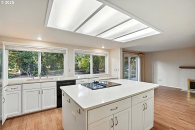 Beautifully maintained home in sought-after Fairway Village! on Fairway Village Golf and Country Club in Washington - for sale on GolfHomes.com, golf home, golf lot