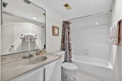 Turn this condo into your own coastal haven. This 2 bedroom / 2 on Jupiter Dunes Golf Course in Florida - for sale on GolfHomes.com, golf home, golf lot