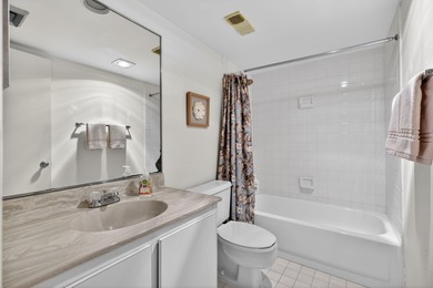 Turn this condo into your own coastal haven.This 2 bedroom / 2 on Jupiter Dunes Golf Course in Florida - for sale on GolfHomes.com, golf home, golf lot