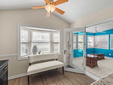 Newly updated top floor condo in Quail Ridge! Recently updated on Owensboro Country Club in Kentucky - for sale on GolfHomes.com, golf home, golf lot