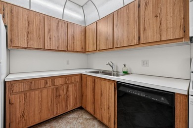 Turn this condo into your own coastal haven. This 2 bedroom / 2 on Jupiter Dunes Golf Course in Florida - for sale on GolfHomes.com, golf home, golf lot