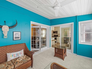 Newly updated top floor condo in Quail Ridge! Recently updated on Owensboro Country Club in Kentucky - for sale on GolfHomes.com, golf home, golf lot
