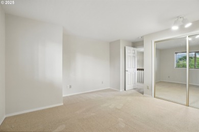 Beautifully maintained home in sought-after Fairway Village! on Fairway Village Golf and Country Club in Washington - for sale on GolfHomes.com, golf home, golf lot